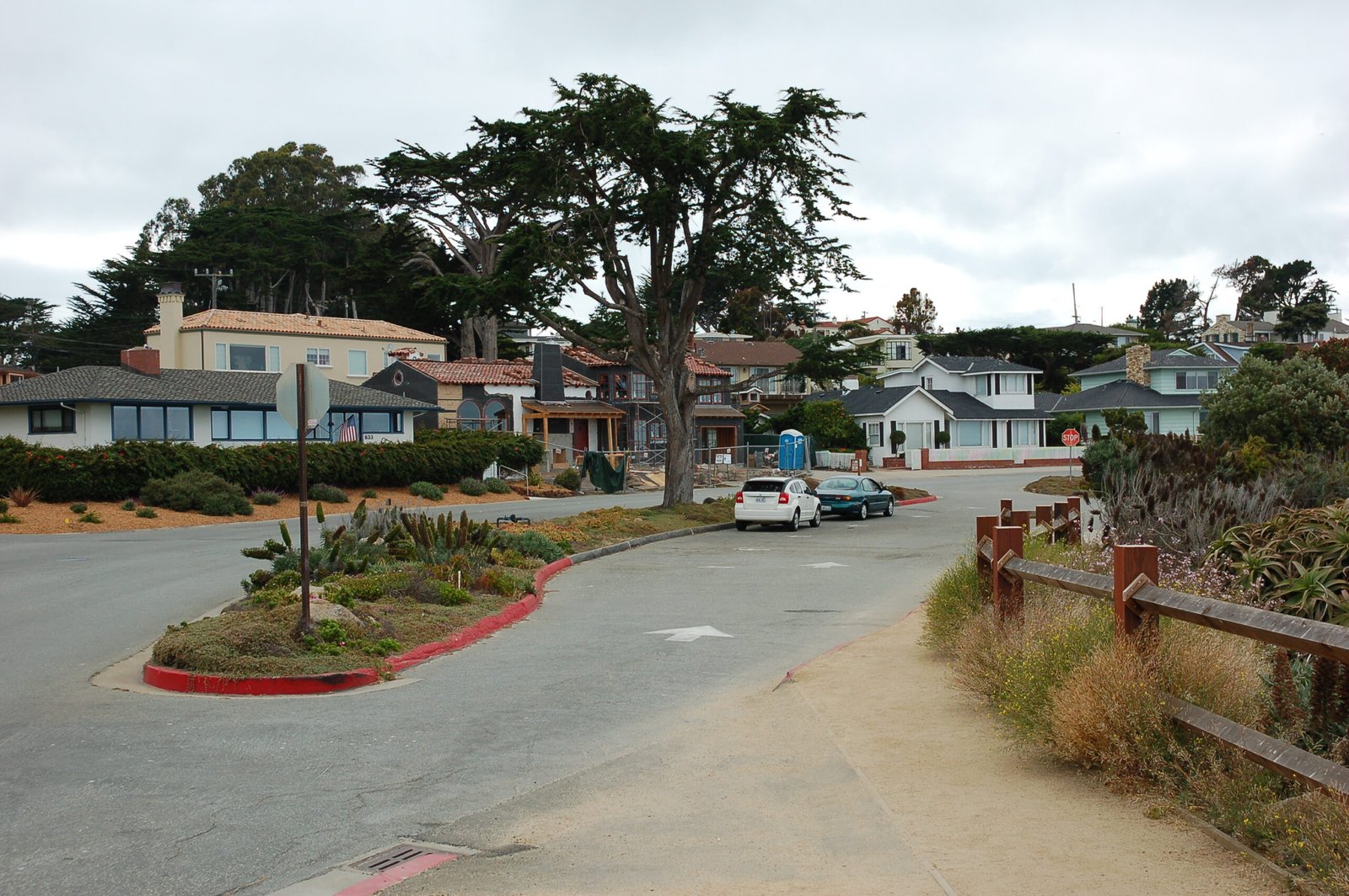 Otter Cove parking
